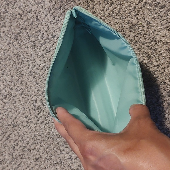 Cosmetic Bag - Picture 4 of 4